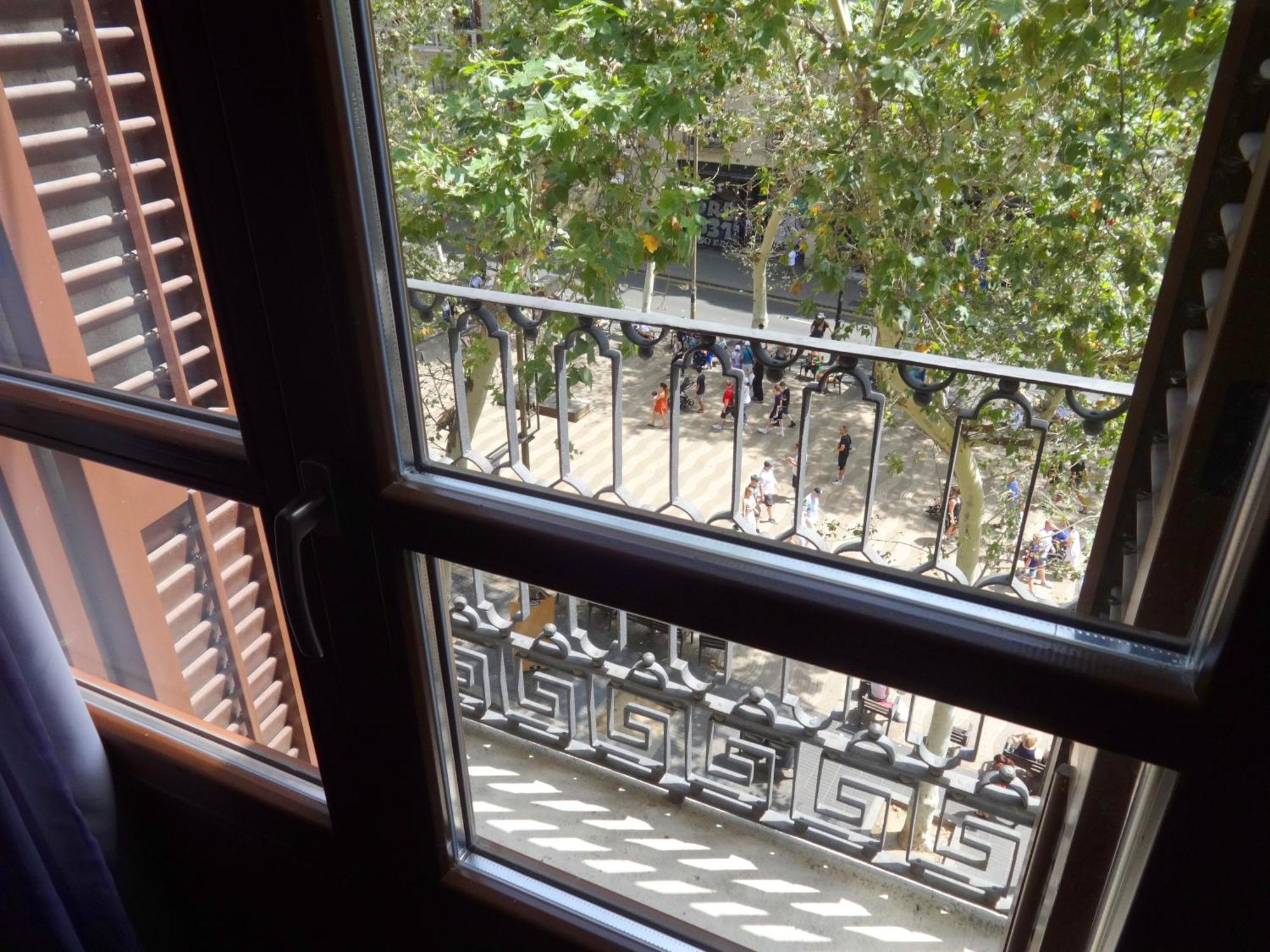 Hotel Lloret Ramblas Barcelona Exterior photo