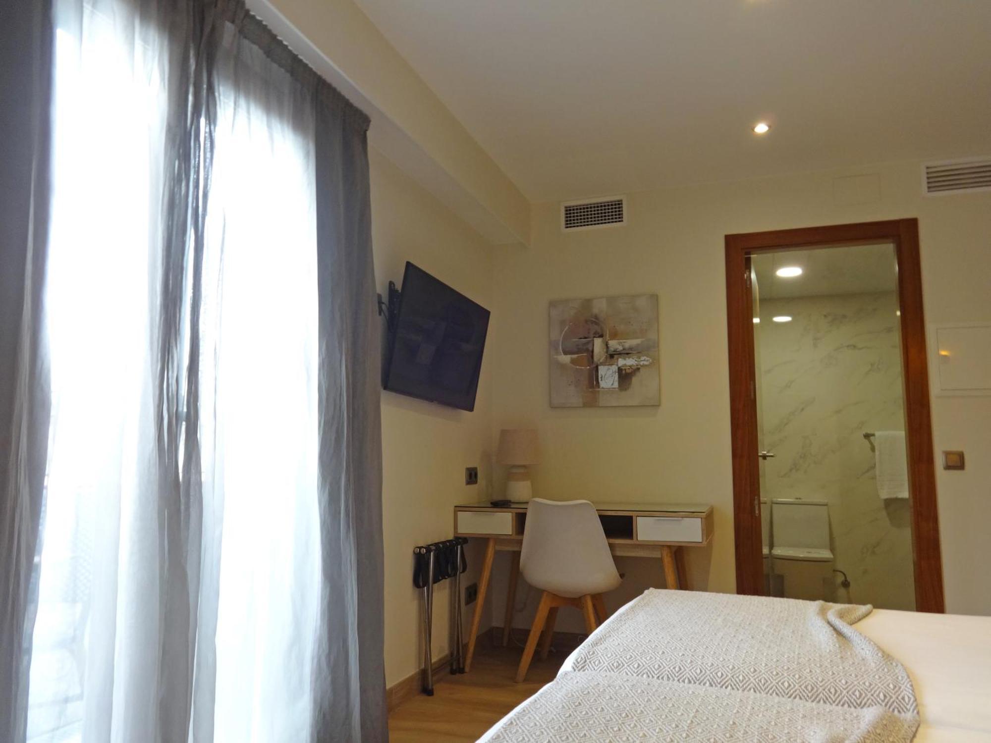 Hotel Lloret Ramblas Barcelona Exterior photo